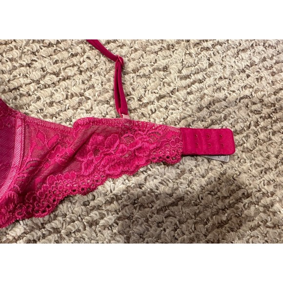 Victoria’s Secret very sexy push up pink 34 c - Picture 3 of 6
